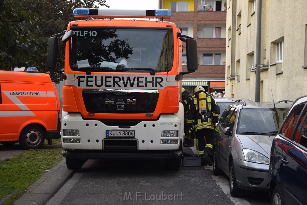 Feuer 1 Koeln Vingst Bambergerstr P03.JPG - Miklos Laubert